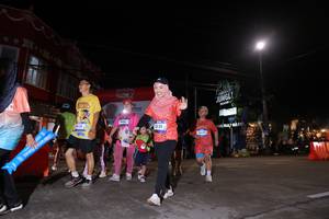 BIB: 1128, 3019, 
                            <button type="button" onclick="openModal(26262591)" class="btn btn-primary btn-sm float-right btn-popup" data-toggle="modal" data-target=".modal-high-quality">
                        <i class="fas fa-shopping-cart"></i> Add to Cart
                    </button>
                                            <button type="button" onclick="isThisMe(26262591, true)" class="btn btn-success btn-sm float-right btn-popup btn-isme hidden" data-toggle="tooltip" data-placement="bottom" title="นี่คือรูปของคุณใช่ไหม คลิกที่นี่เพื่อเอาเข้าอัลบั้ม">
                        <i class="fas fa-plus"></i> Add to album
                    </button>
                    <button type="button" onclick="isThisMe(26262591, false)" class="btn btn-warning btn-sm float-right btn-popup btn-isnotme hidden">
                        <i class="fas fa-ban"></i> Remove from album
                    </button>